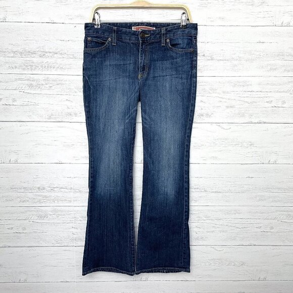 Gap Jeans Women's Curvy Fit Flare Leg Stretch size 8 length 30" - Picture 1 of 8